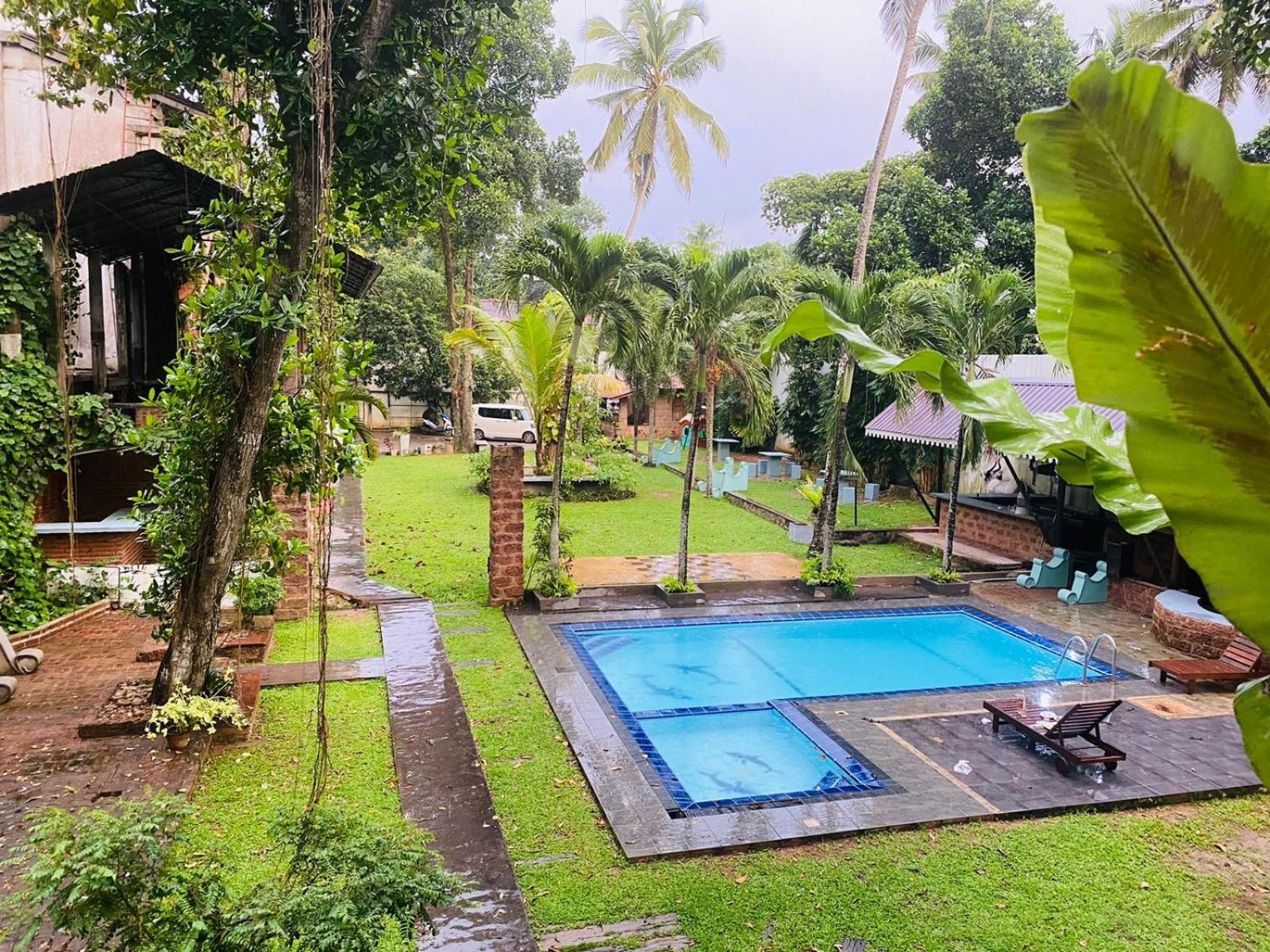 Hotel The Shade Brothers Katunayaka Exterior foto